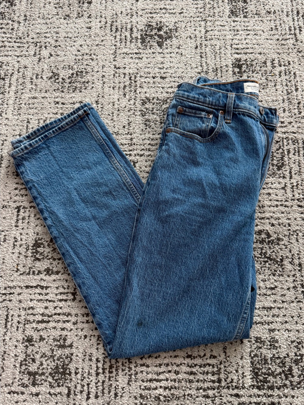Abercrombie & Fitch Women’s Straight Leg Blue Jeans